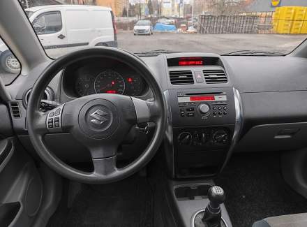 Suzuki - SX4