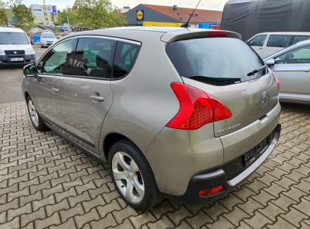 Peugeot - 3008