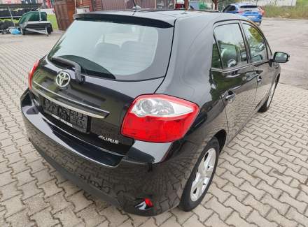 Toyota - Auris