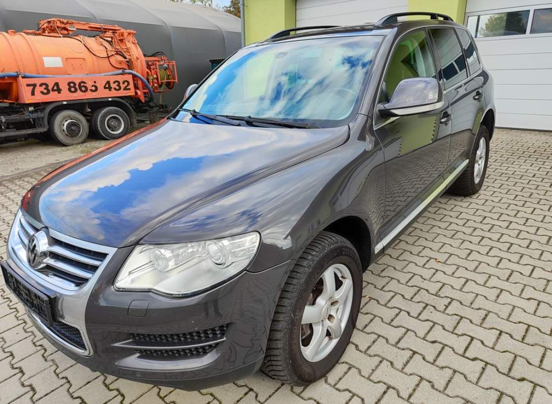 Volkswagen - Touareg