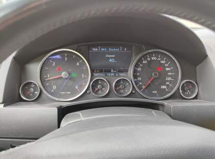 Volkswagen - Touareg