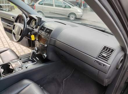 Volkswagen - Touareg