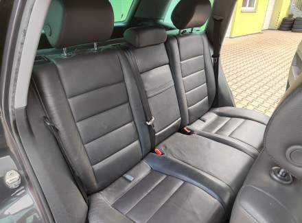 Volkswagen - Touareg