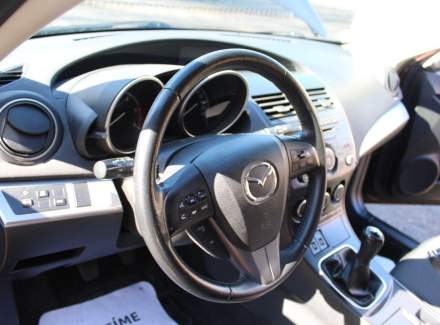 Mazda - 3