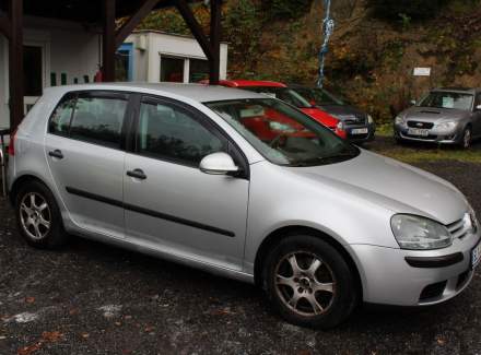 Volkswagen - Golf