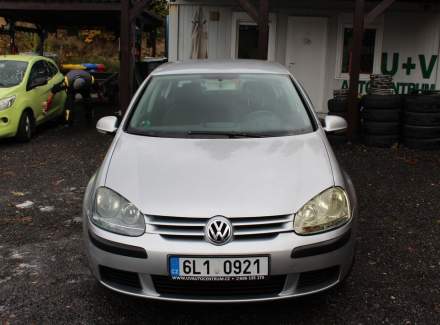 Volkswagen - Golf