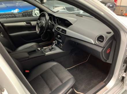Mercedes-Benz - C-class