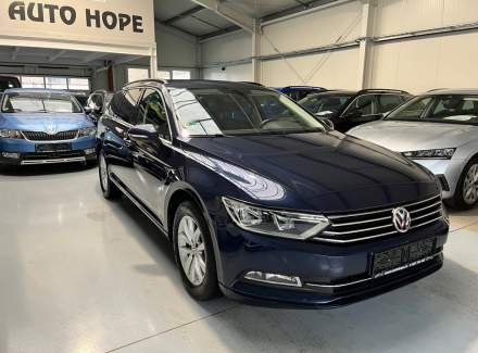 Volkswagen - Passat