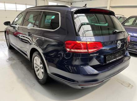 Volkswagen - Passat