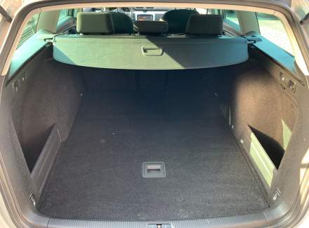 Volkswagen - Passat