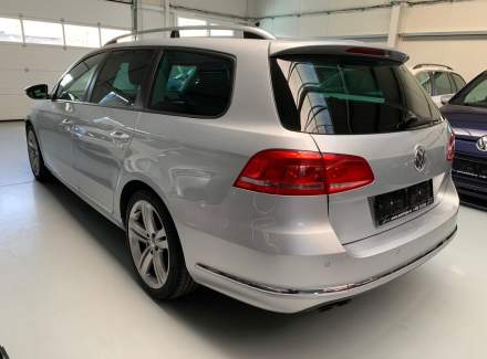 Volkswagen - Passat