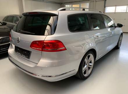 Volkswagen - Passat