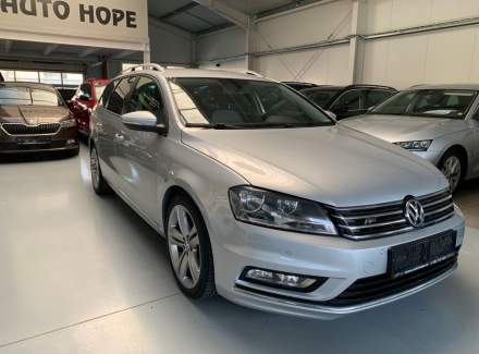 Volkswagen - Passat