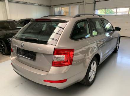 Škoda - Octavia