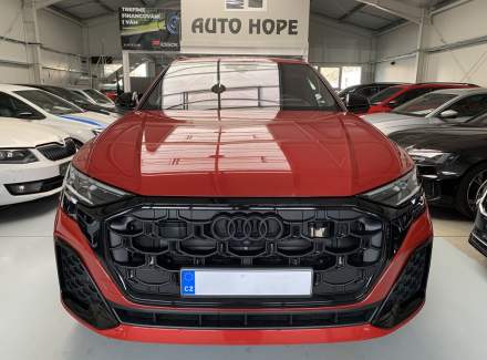 Audi - Q8