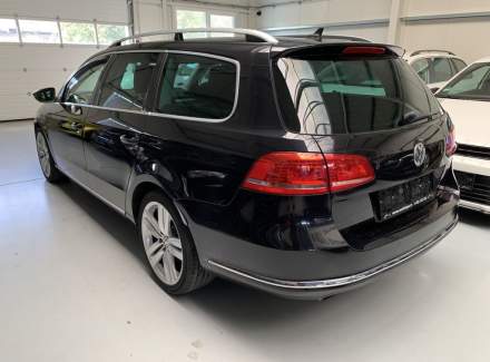Volkswagen - Passat