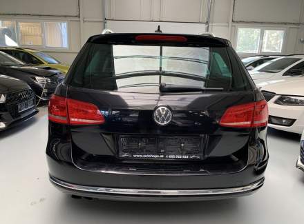 Volkswagen - Passat
