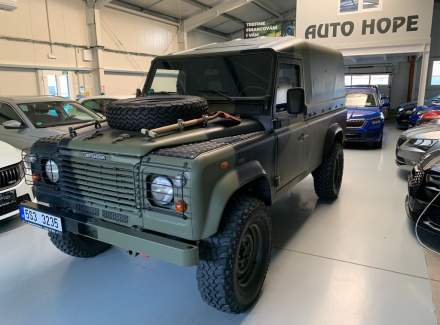 Land Rover - Defender