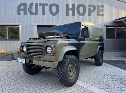 Land Rover - Defender