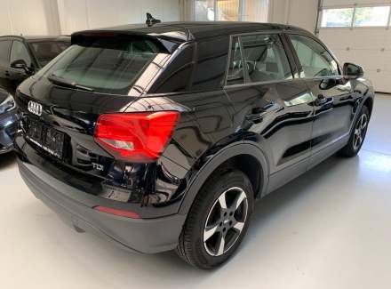 Audi - Q2