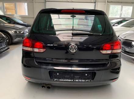 Volkswagen - Golf