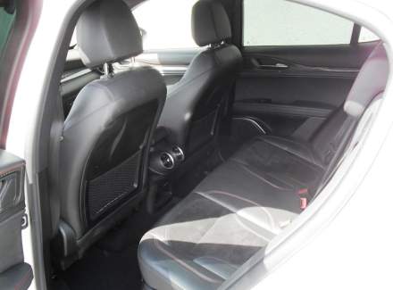 Alfa Romeo - Stelvio