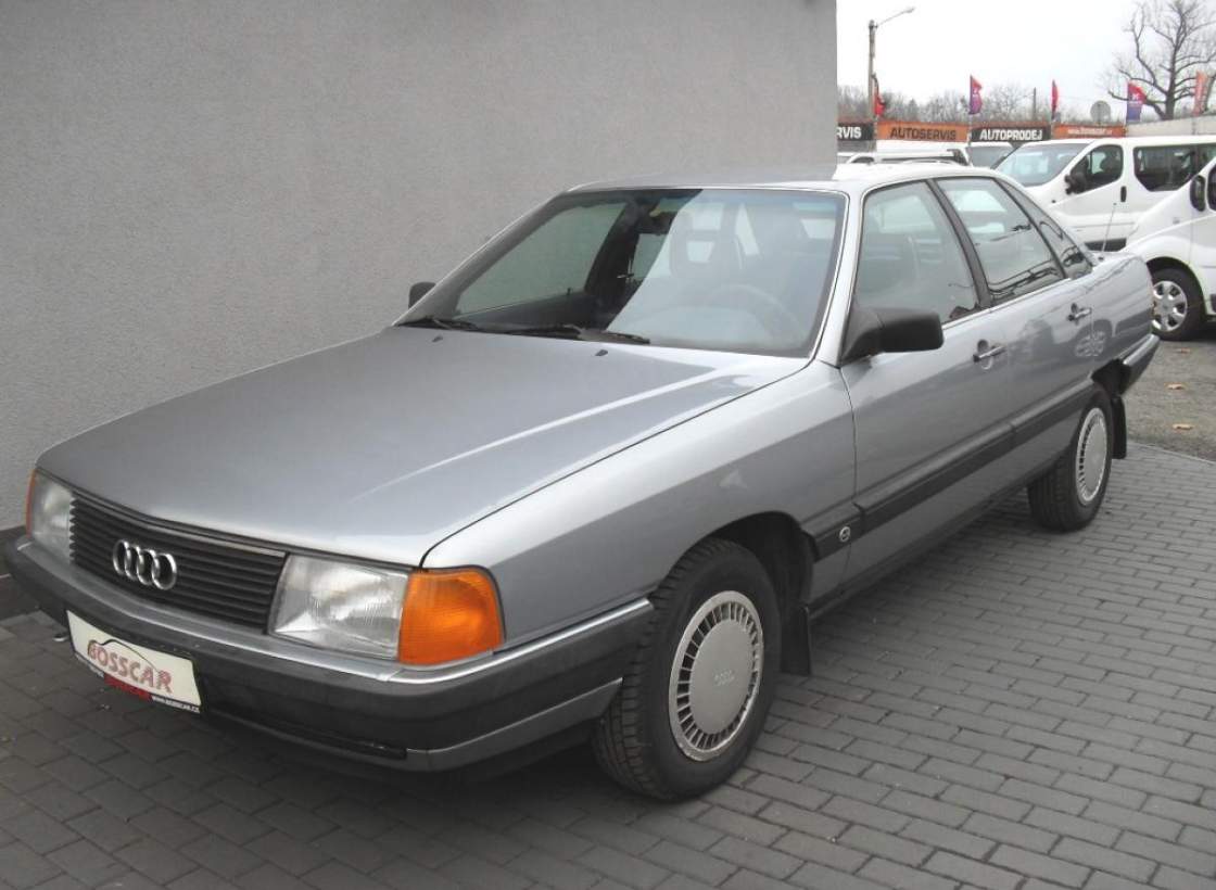 Audi - 100