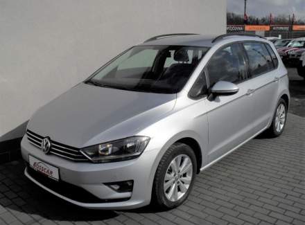 Volkswagen - Golf