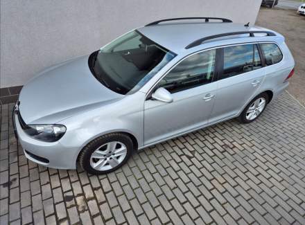 Volkswagen - Golf