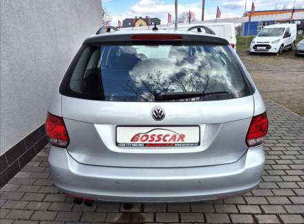 Volkswagen - Golf