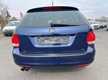 Volkswagen - Golf