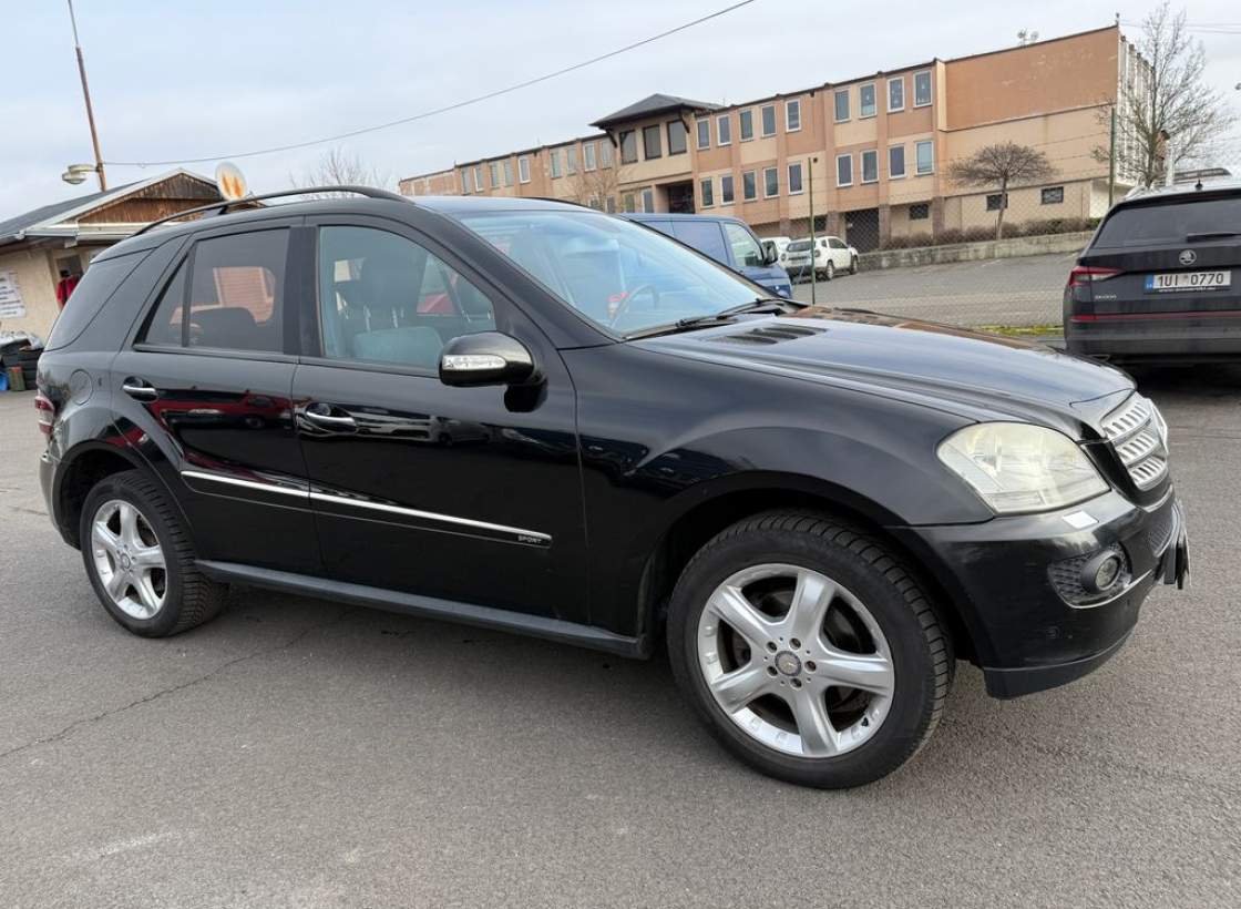 Mercedes-Benz - M-class