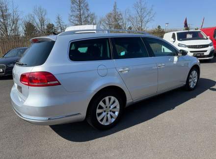 Volkswagen - Passat