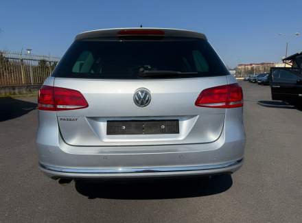 Volkswagen - Passat