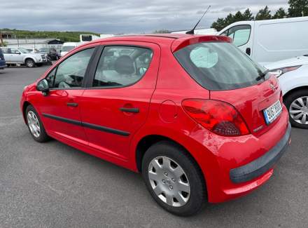 Peugeot - 207
