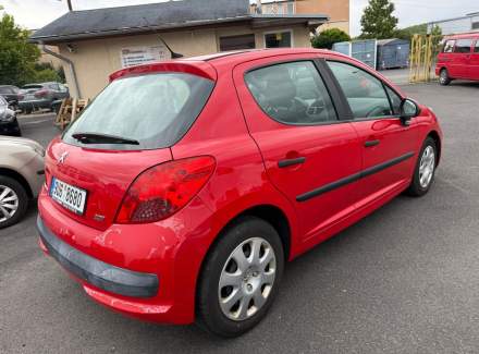 Peugeot - 207