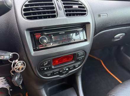 Peugeot - 206