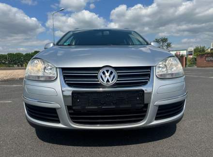 Volkswagen - Golf