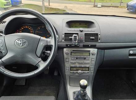 Toyota - Avensis