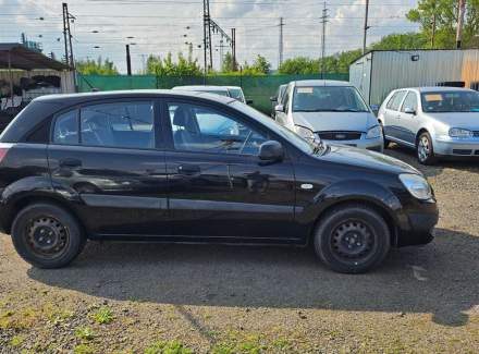 Kia - Rio