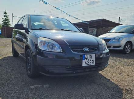 Kia - Rio