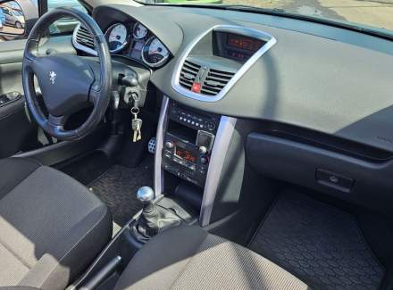 Peugeot - 207