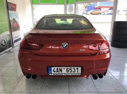 BMW - M6