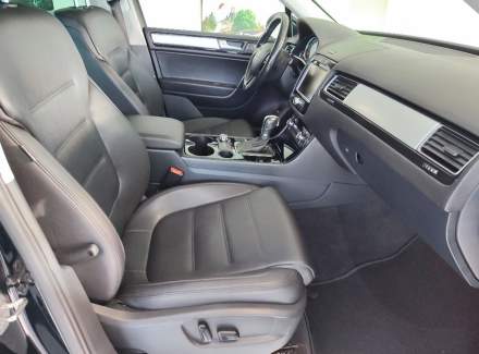 Volkswagen - Touareg