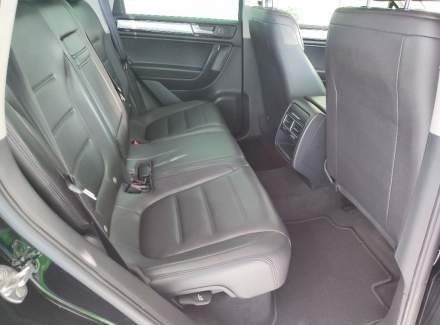 Volkswagen - Touareg