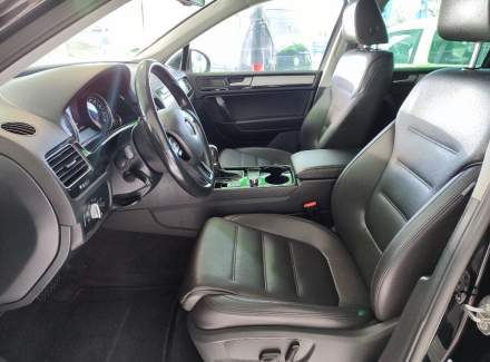 Volkswagen - Touareg