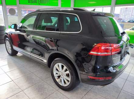 Volkswagen - Touareg