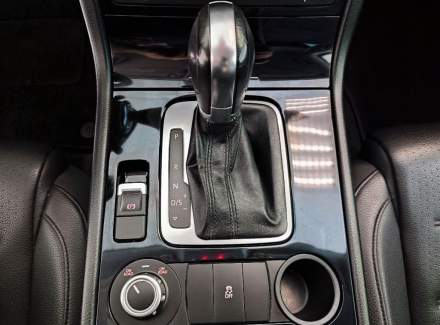 Volkswagen - Touareg