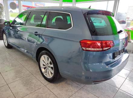 Volkswagen - Passat