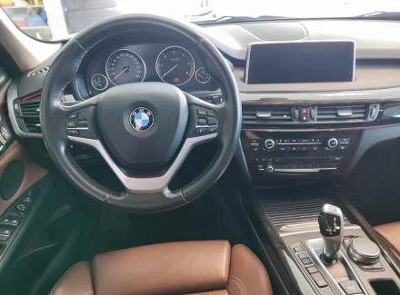 BMW - X5